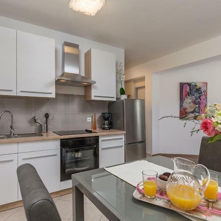 Apartman Tara&Iva Врсар Экстерьер фото